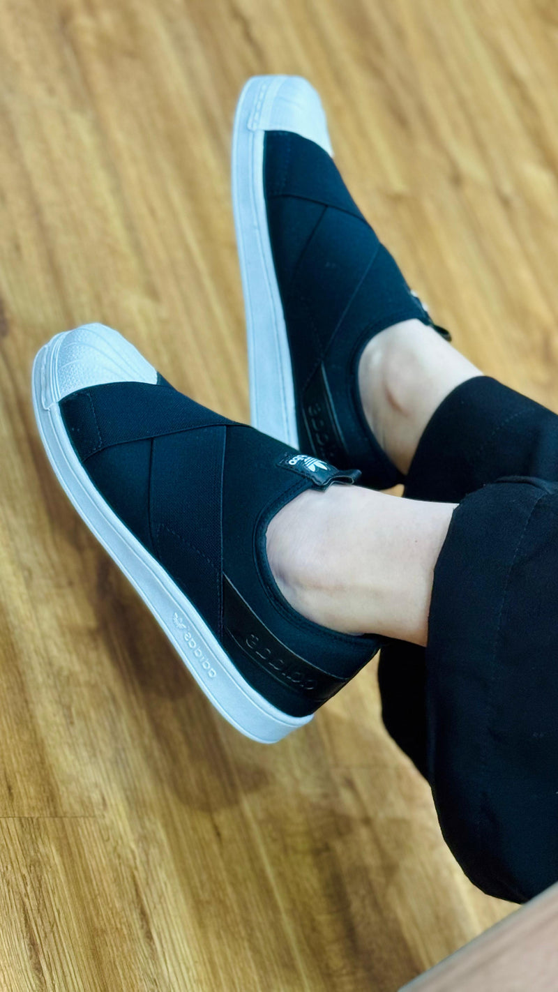 Tênis Adidas Slip-on Casual Feminino